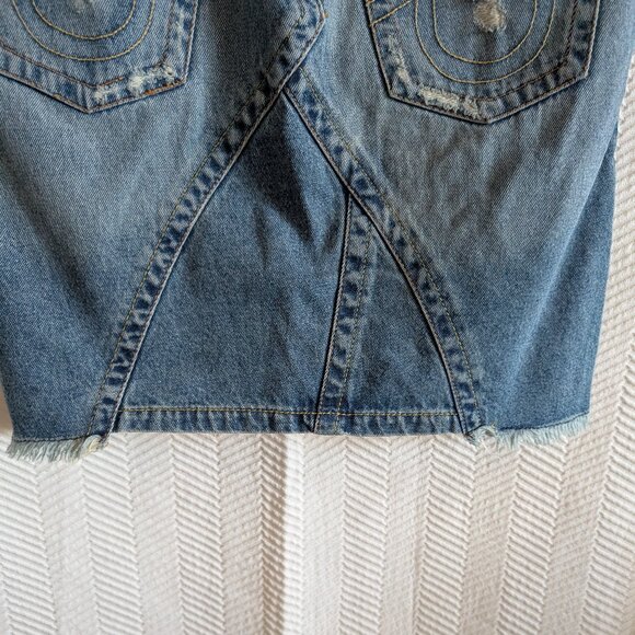 True Religion Joey Distressed Mini Jean Skirt Size 29 Low rise Y2K Festival - Picture 11 of 14